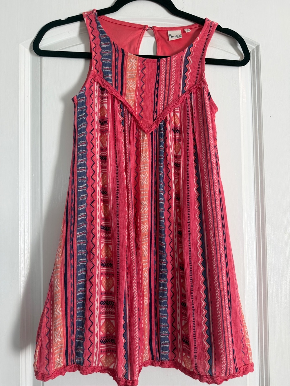 Mudd Coral Embroidered Sleeveless Tiered Tunic Top.